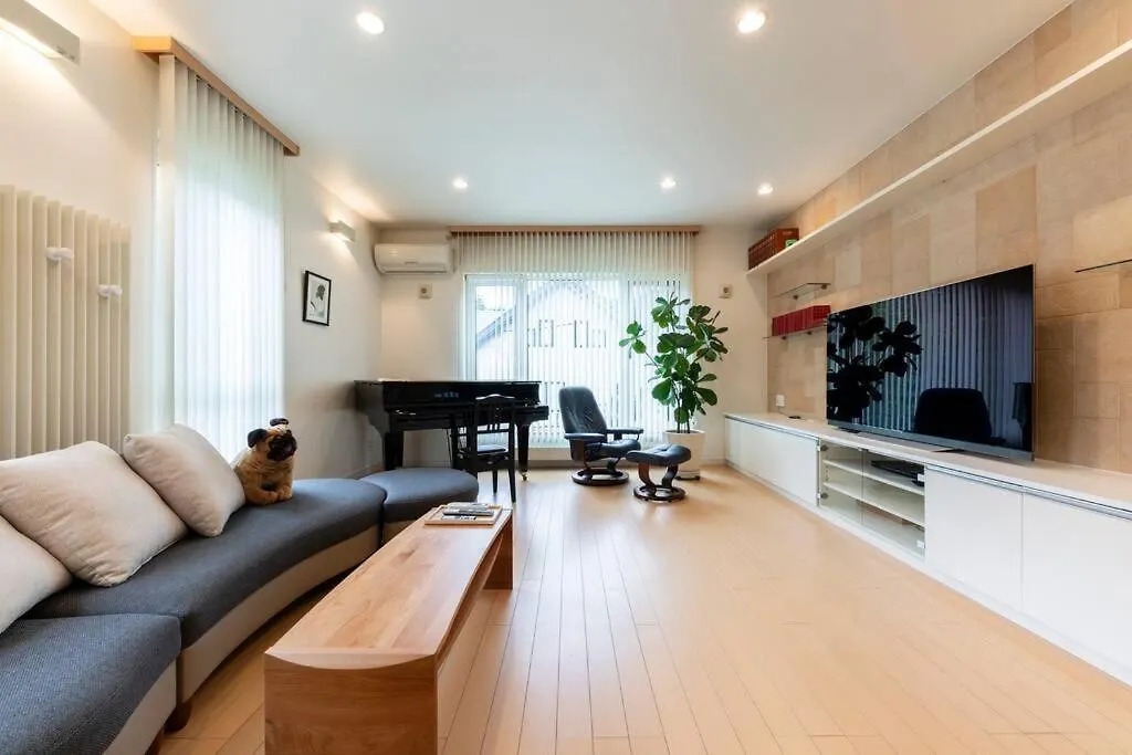 The Casa Azucena Villa Szapporo 0*,  Japán